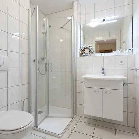 Am Seeufer 59b 3 Waren (Mueritz)